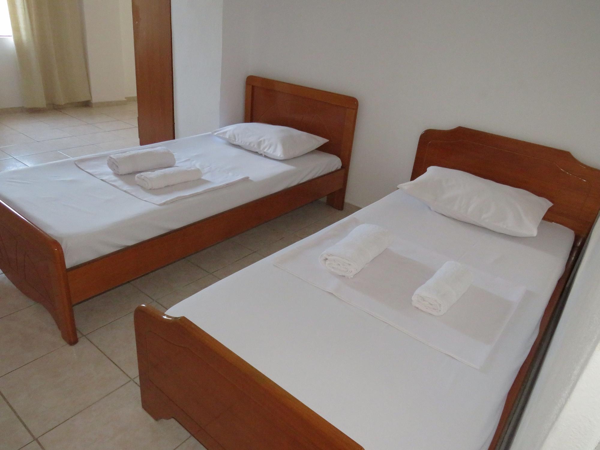 Casa Mia Hotel Sarande Ngoại thất bức ảnh