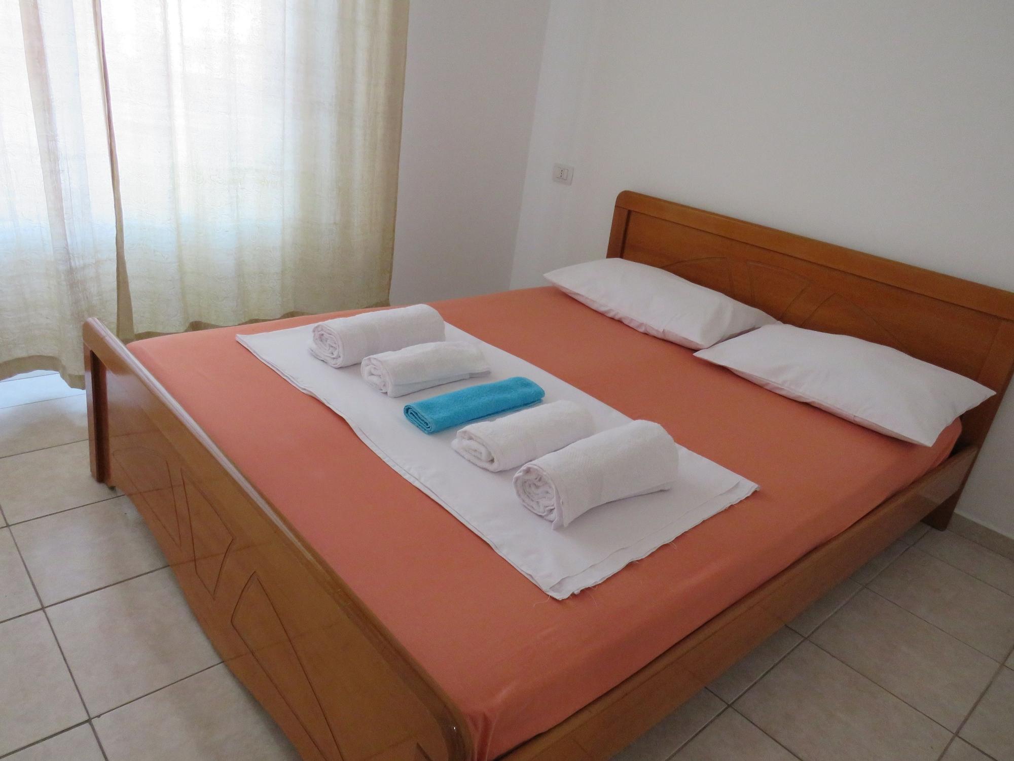Casa Mia Hotel Sarande Ngoại thất bức ảnh
