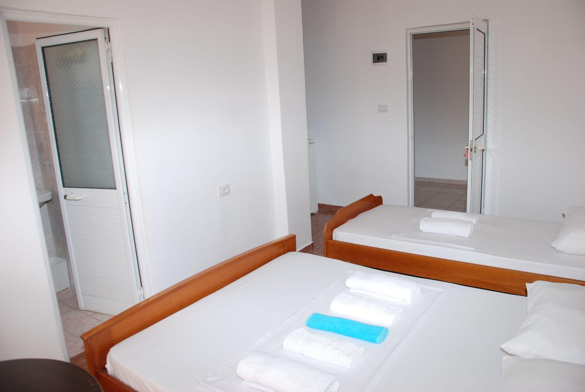 Casa Mia Hotel Sarande Ngoại thất bức ảnh