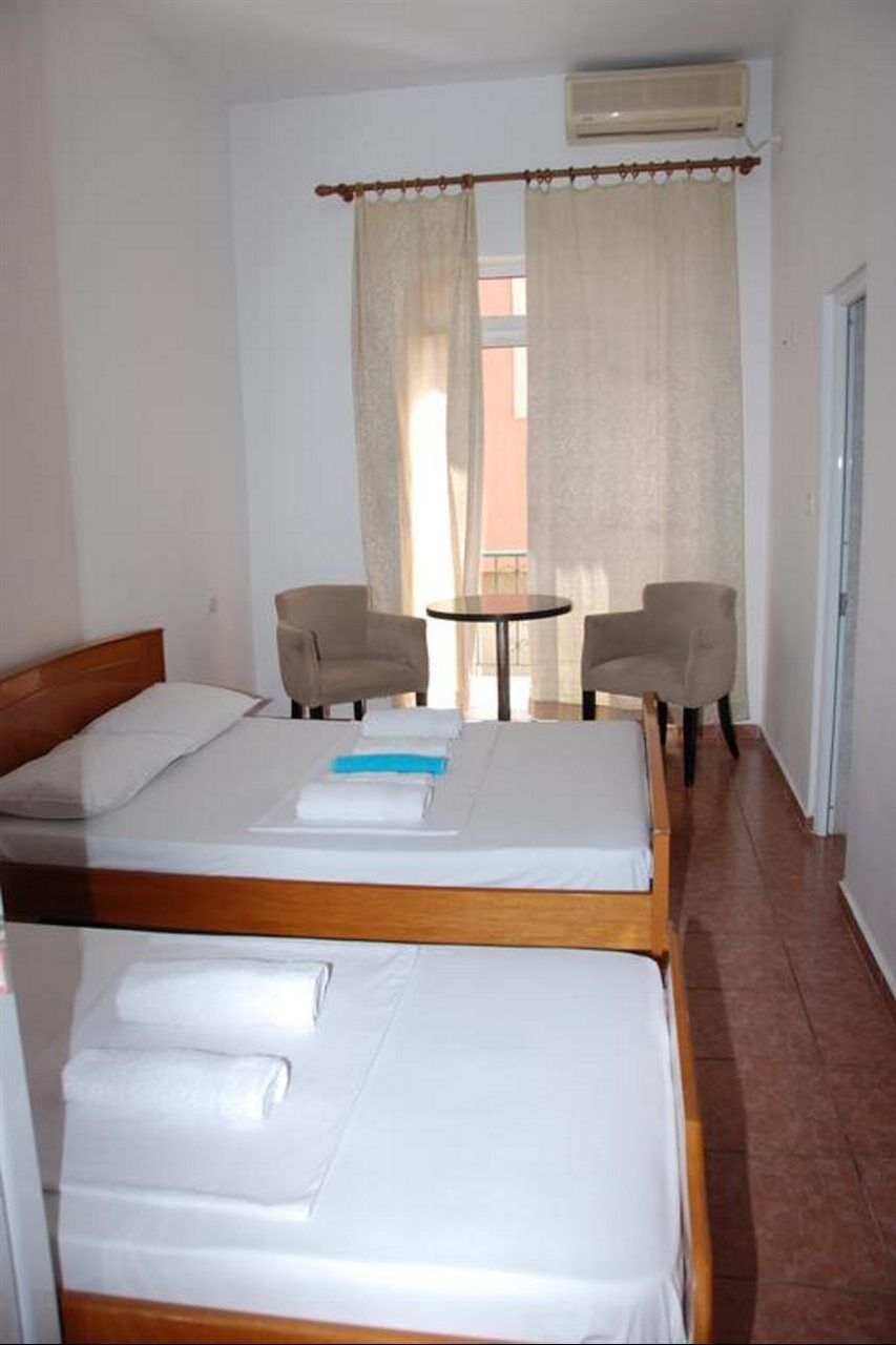 Casa Mia Hotel Sarande Ngoại thất bức ảnh